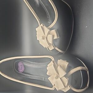 T.u.k. Black and ivory open toed pumps. Size 8